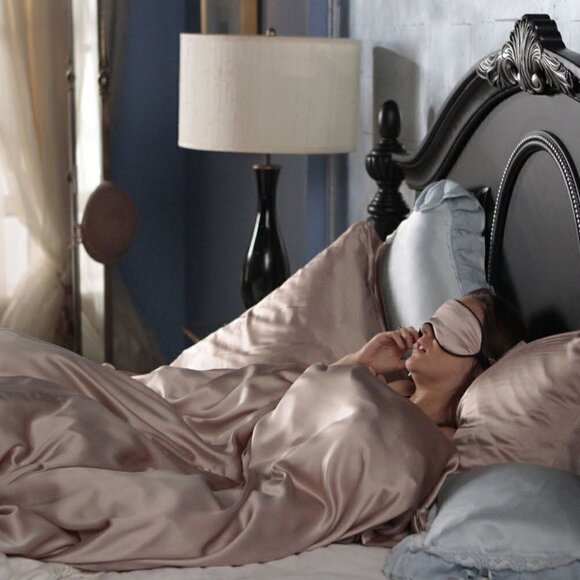 Kumi Kookoon Silk Pillow Sham 12x16 NWT as seen on Gossip Girl - Picture 6 of 6